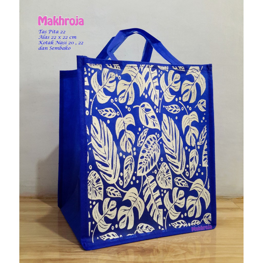

Tas Hajatan Goodie Bag Pita Kotak 22 DB Biru BCA Sablon Cream