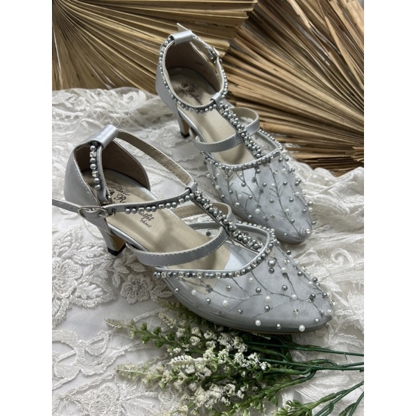 sepatu wanita wedding model Rosika silver tinggi 7cm lancip