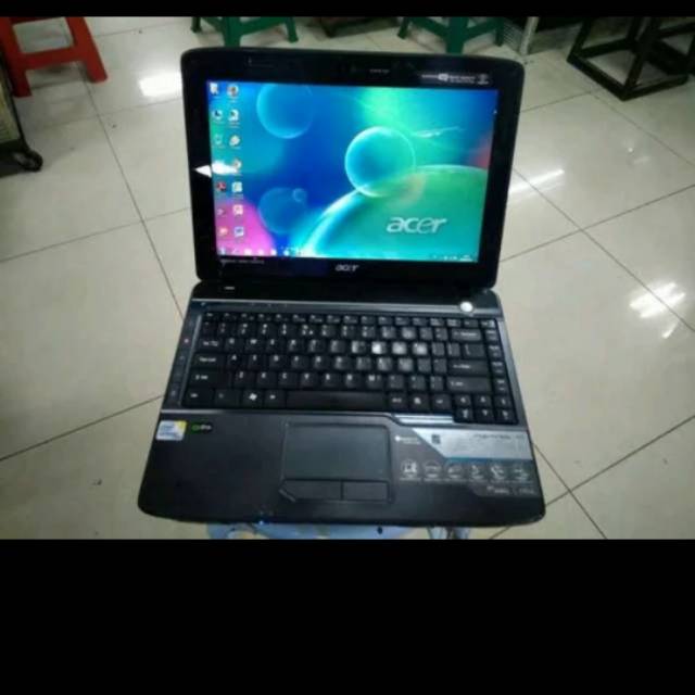 laptop acer 2930 tulisan acernya bisa nyala lampu