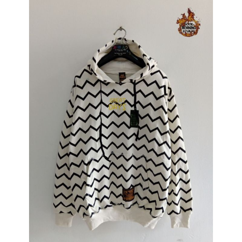 SWEATER HOODIE GOOD MORNING GREAT DAYS ZIG ZAG