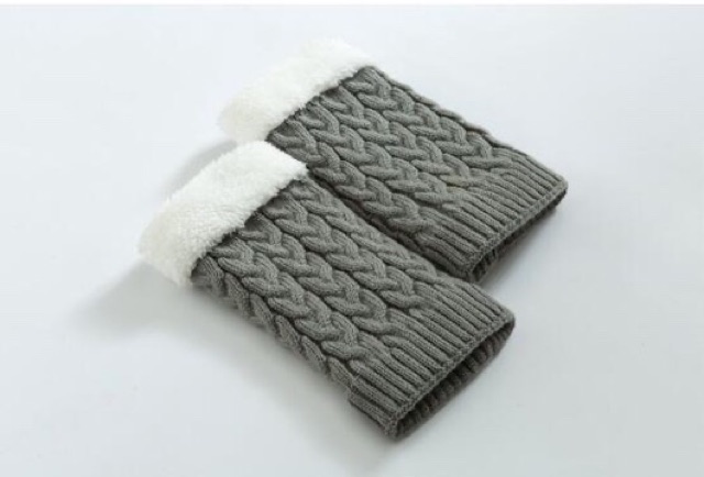 IMPORT Leg Warmer Fur Thick Winter Musim Dingin Kaos Kaki