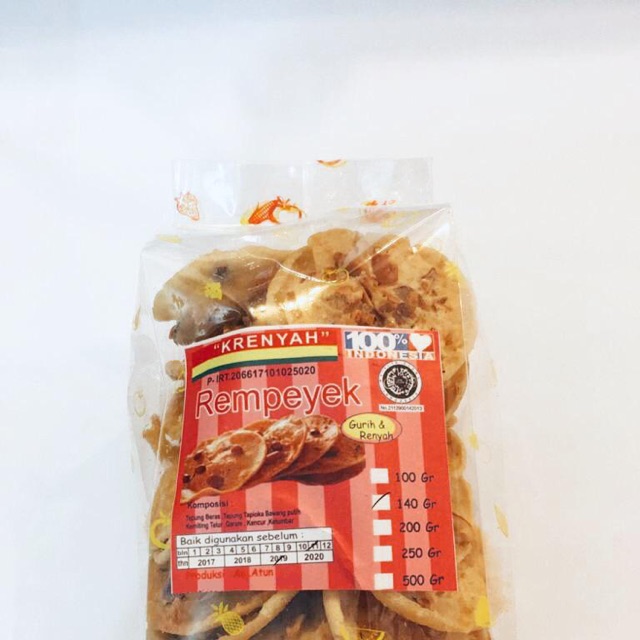 

Rempeyek/oleh oleh pontianak