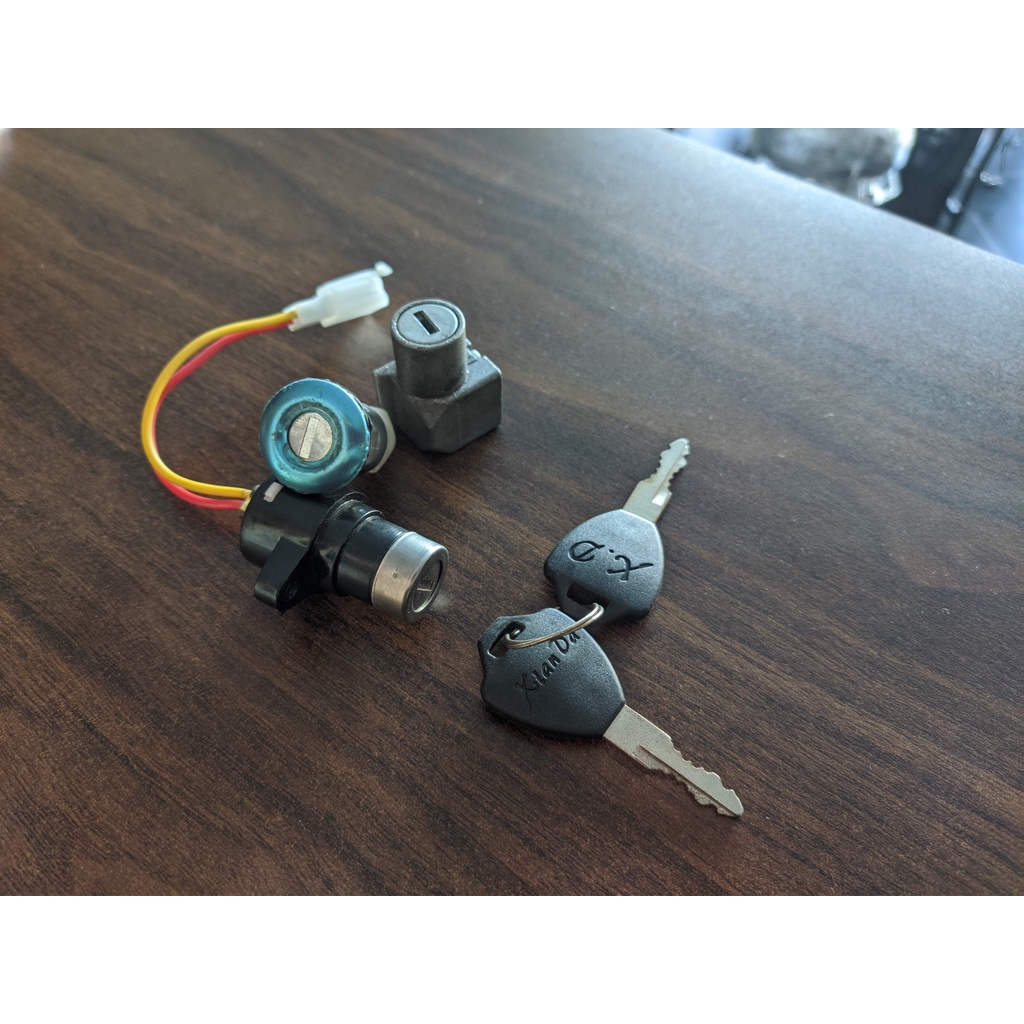 Kunci Kontak Set / Lock Set Sepeda Listrik Uwinfly Butterfly