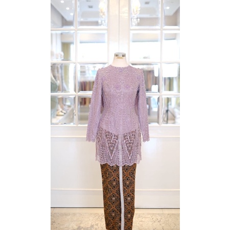 SEWA kebaya delmora kebaya wisuda