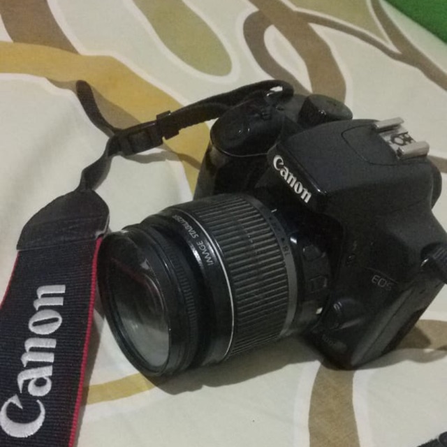 CANON EOS 1000D second