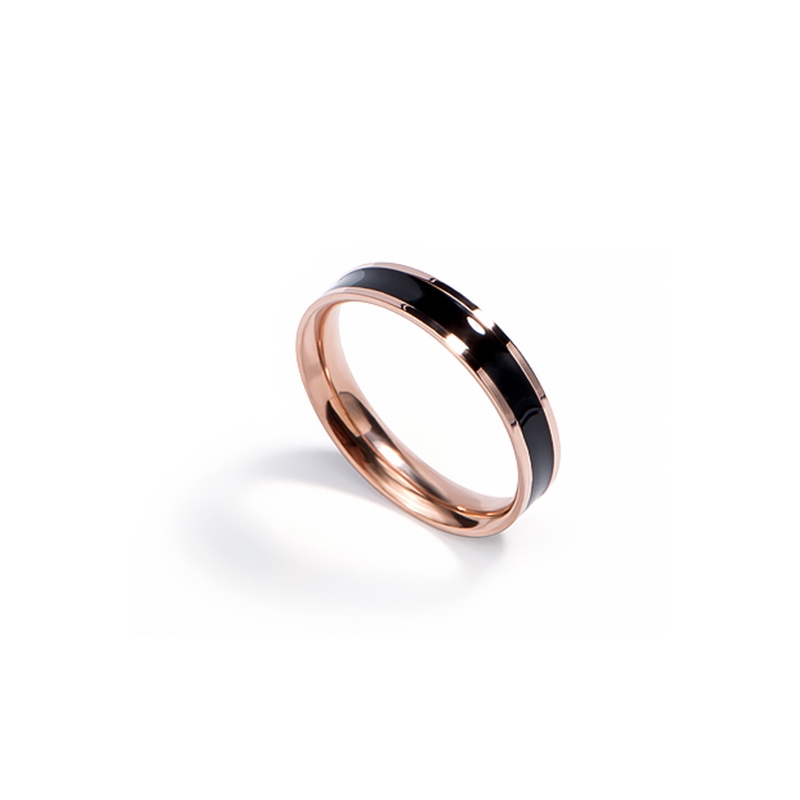 Cincin Pasangan Bahan Titanium Steel Warna Rose Gold Gaya Korea untuk Pria / Wanita