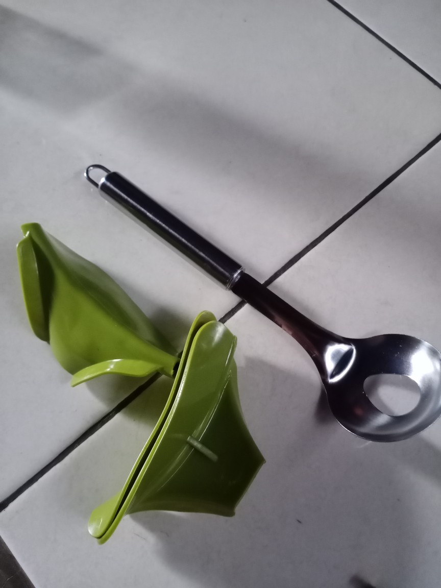 New Corong Panci Silikon Tuang Kuah Anti Tumpah Corong Wajan Panci