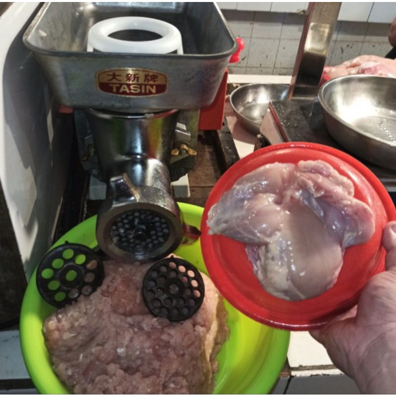 

Boneless PAHA Ayam GiLiNG[Untuk ORDER 1-KG] JAKARTA BARAT