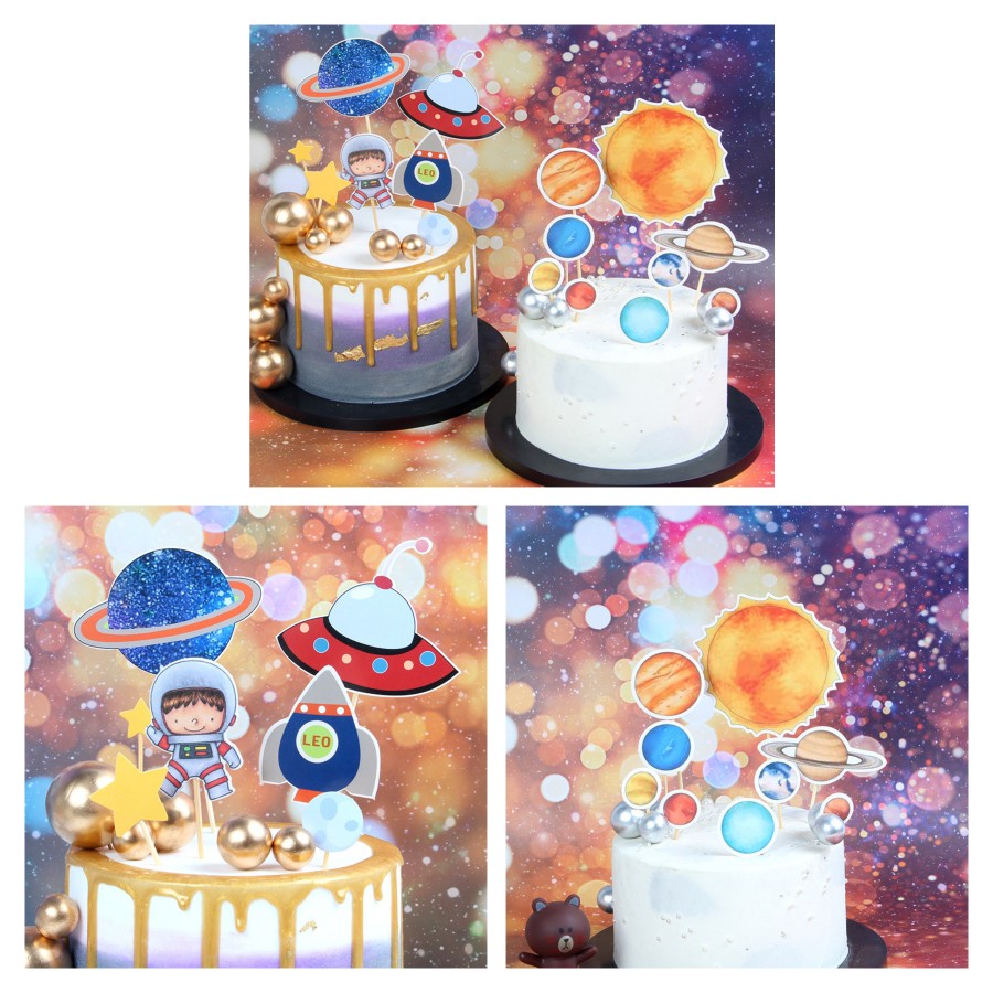 MOMBABY1 Topper Cake Dekorasi Kue Ulang Tahun Design Tema Astronot dan Planet