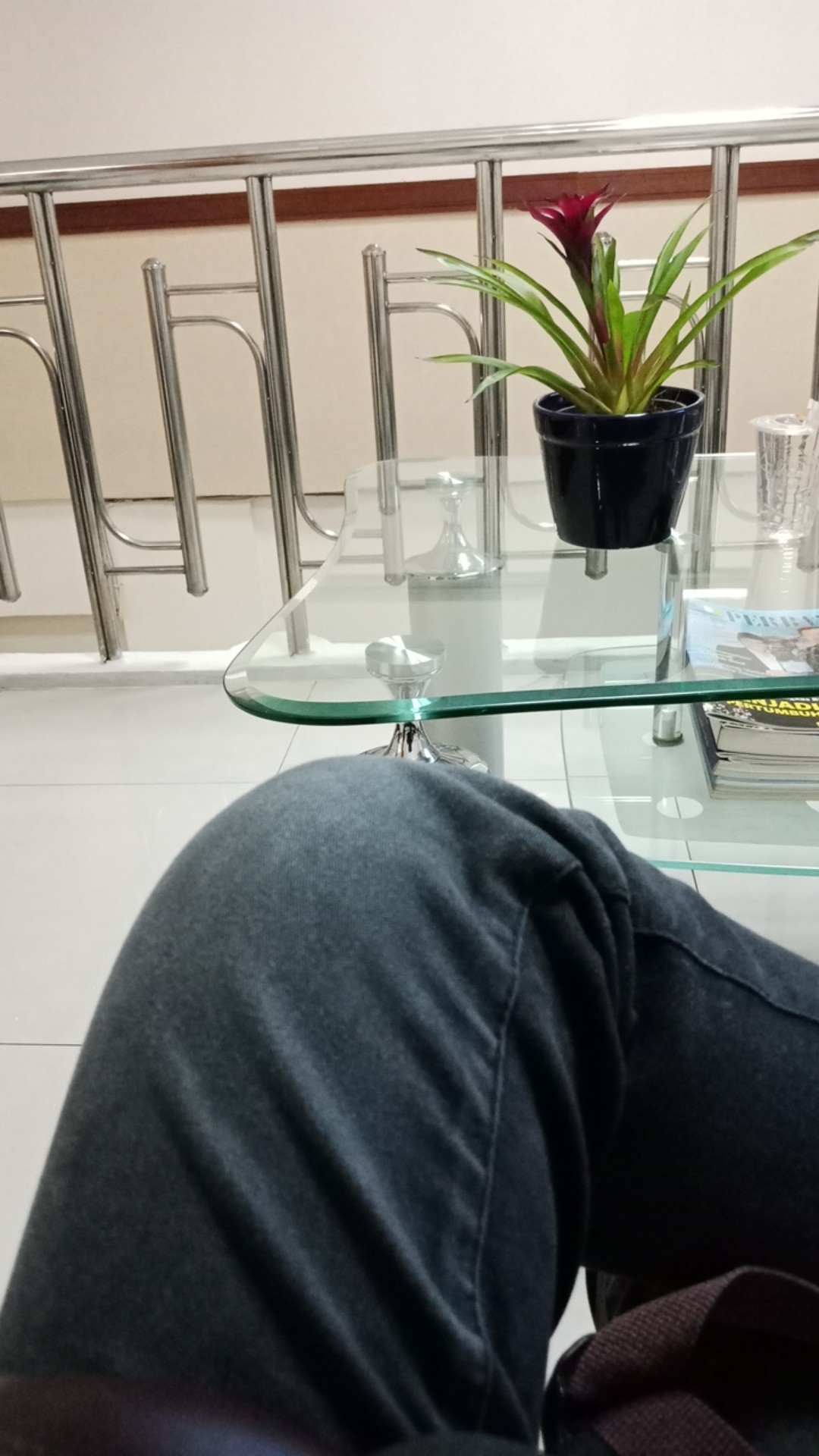 Gagang Pintu Self-adhesive Untuk Keamanan/ Gagang Pintu Kenop