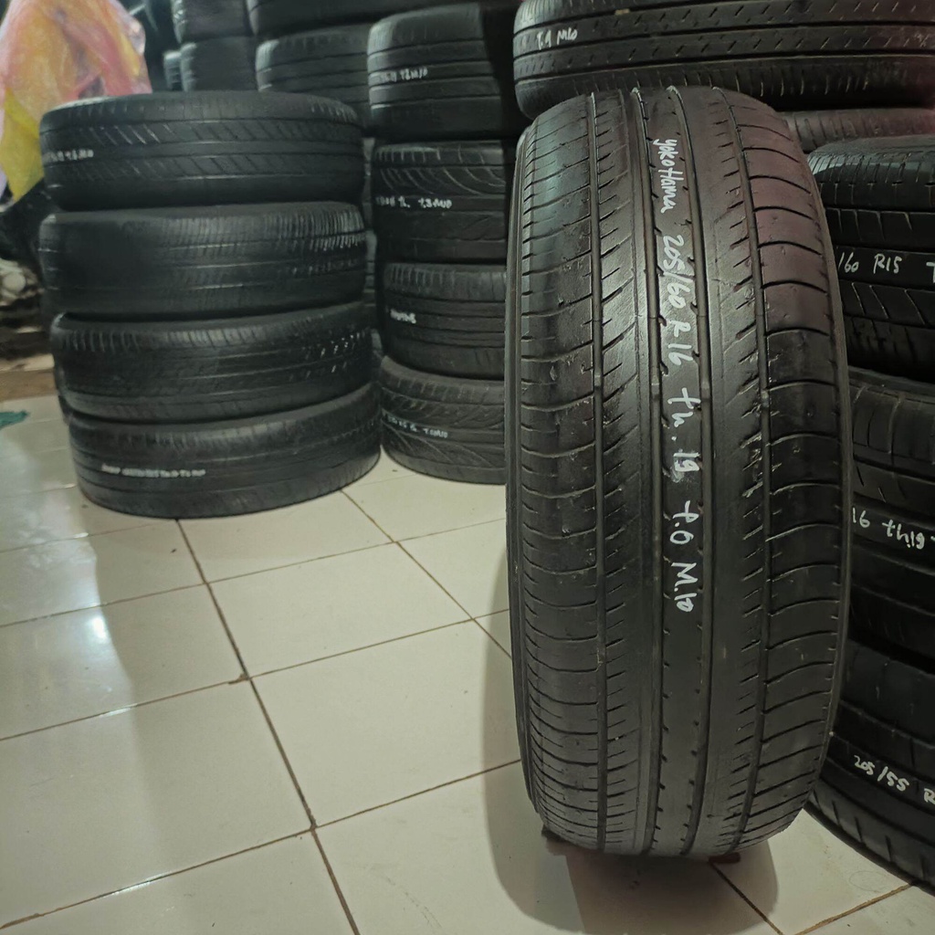 BAN MOBIL BEKAS 205/60R16 TUBLESS Berkualitas