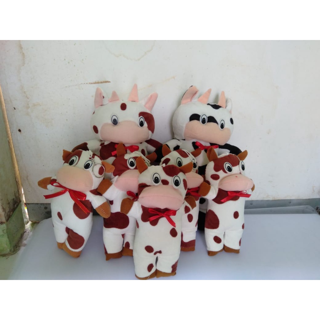 Boneka sapi beranak