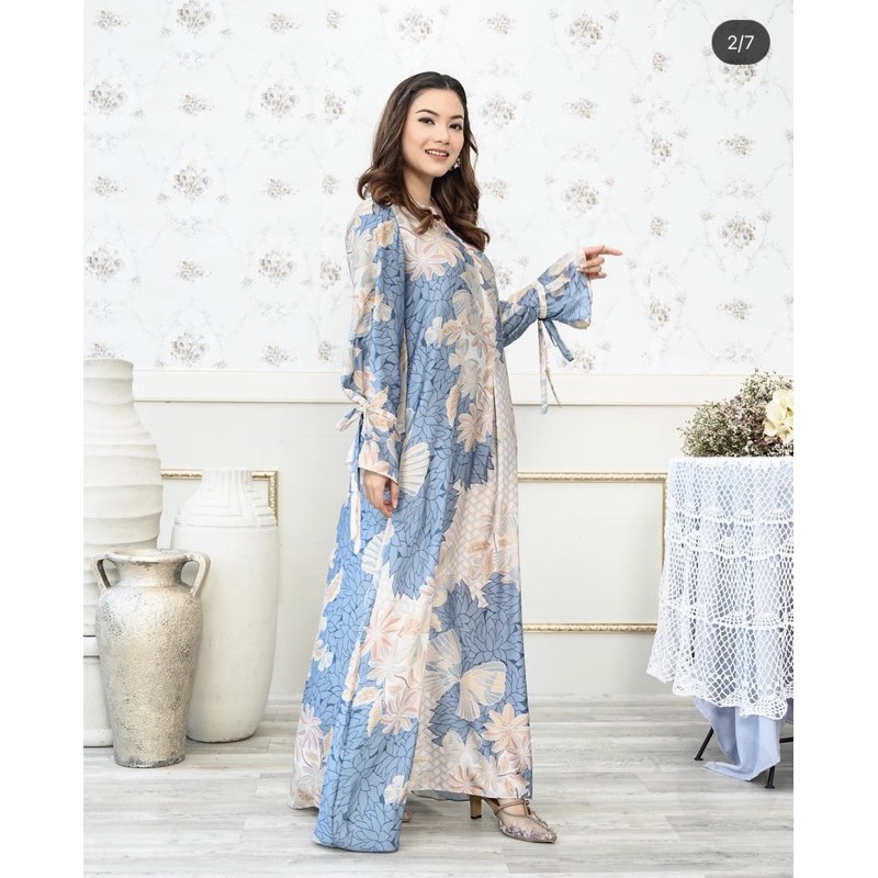 Alyssa Dress Wearingklamby Size L Color Sapphire From Klamby Kupu Kupu Series ( Preloved )