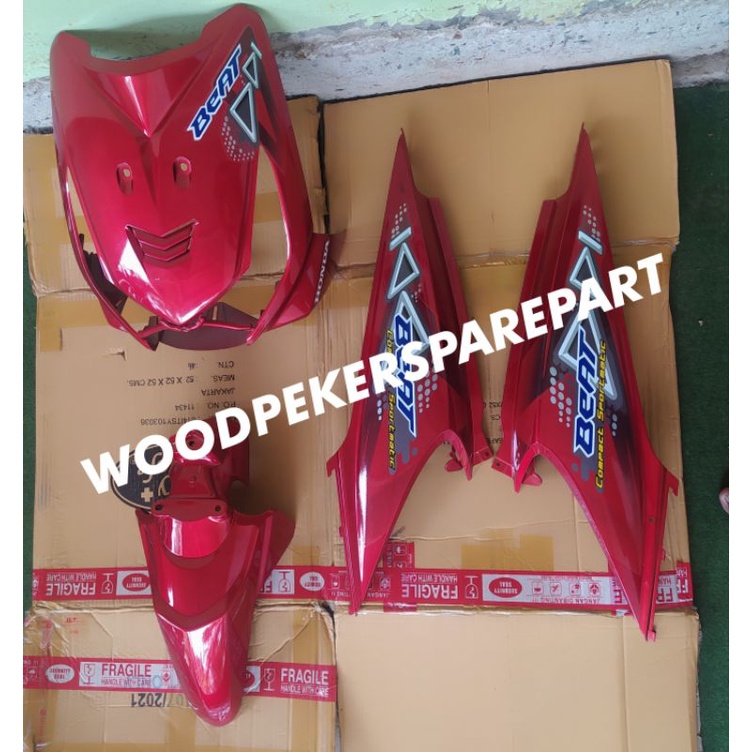 PAKET BODI BELAKANG TAMENG DAN SPAKBOR BEAT KARBU MERAH MAROON