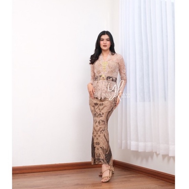 Setelan Kebaya Bali Kartini Semi Italy Special Baby Milo