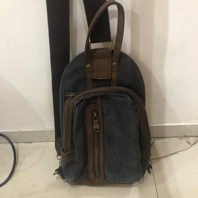 PRELOVED zapatos slingbag