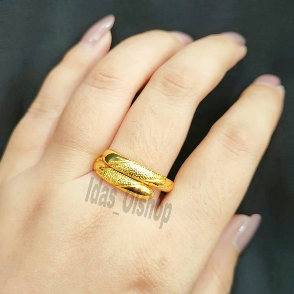 CINCIN TITANIUM UKIR EMAS HONGKONG 24K DESAIN SUPER ELEGAN PERHIASAN ANTI KARAT & ANTI LUNTUR (COD)