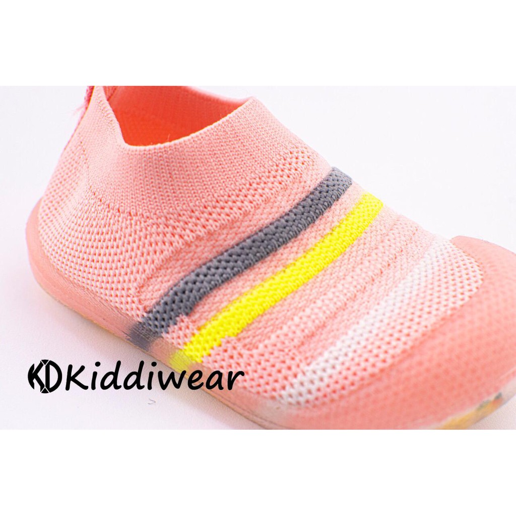 (Kiddiwear) Sepatu sneakers anak MBK57