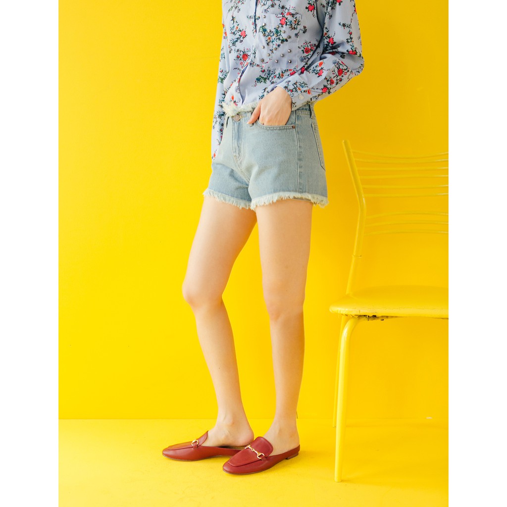 Yuan Market - Ashley fringed short jeans