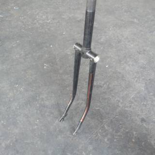 seatpost tiang  sadel  sepeda  lipat  28 6 panjang  70 cm 