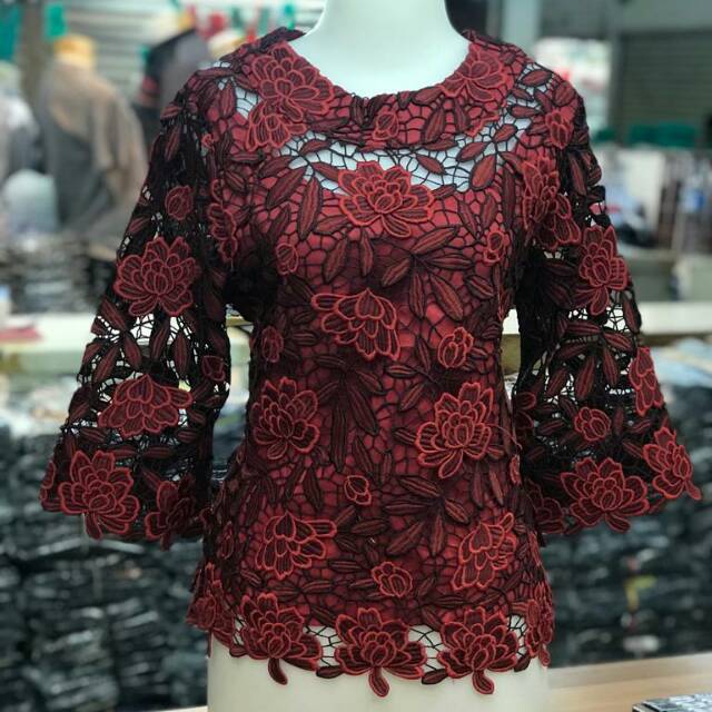 Pink Boutique Full brokat