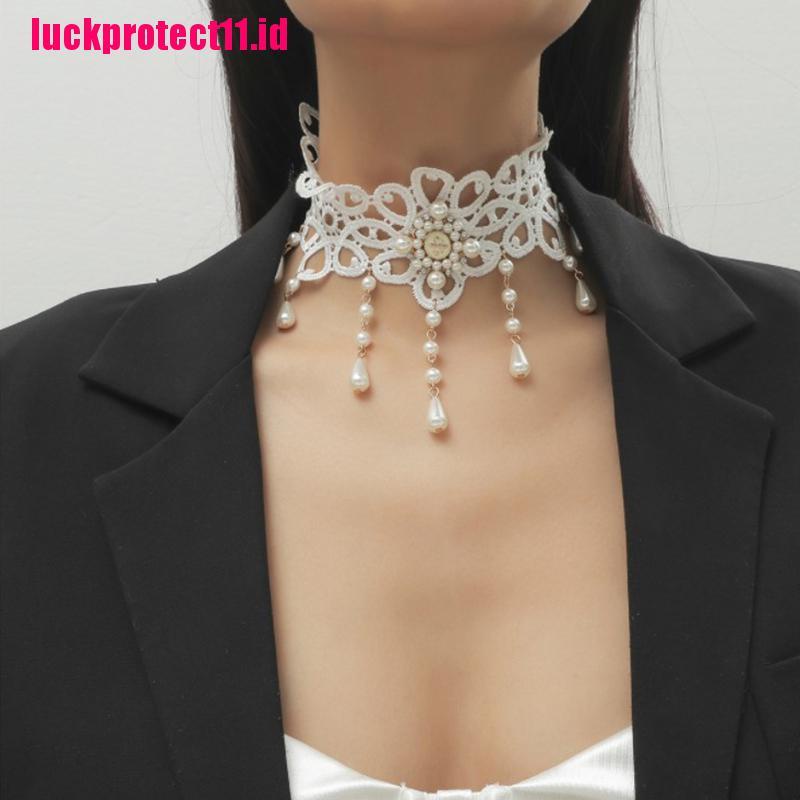 1pc Kalung Choker Bahan Lace Gaya Vintage Gothic Untuk Wanita