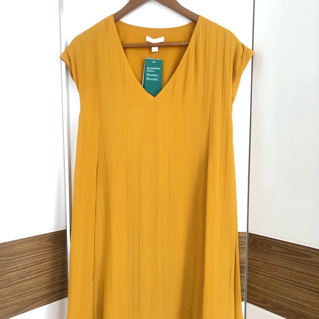 yellow pleated dress h&m