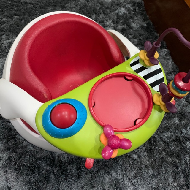 Preloved mamas & papas snug