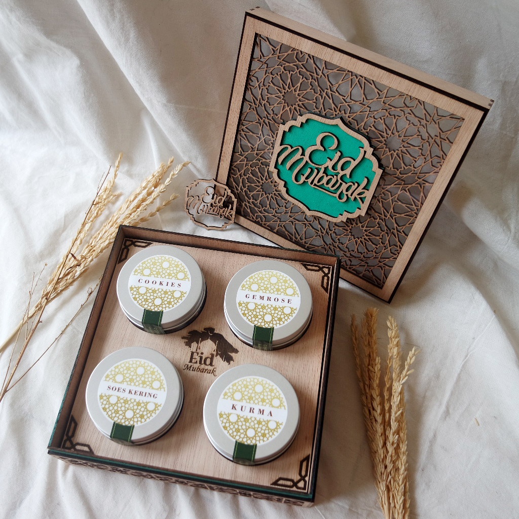 

Parcel Lebaran Kueh Jadoel Large (Box Kayu)