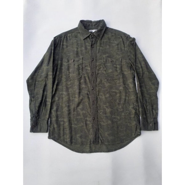 flanel uniqlo camo