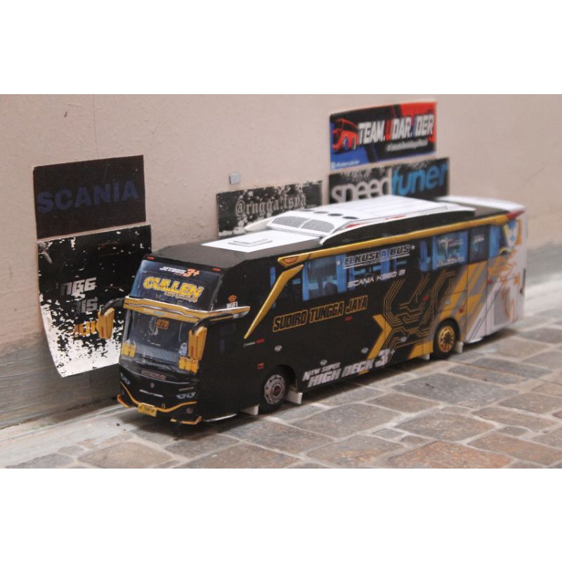 PAPERCRAFT BUS SKALA 1:50 STJ CULLEN