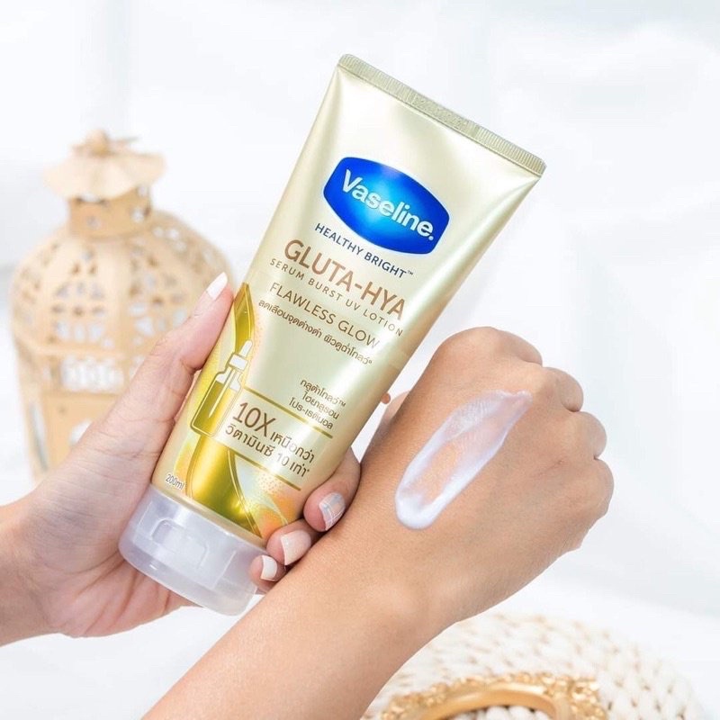 Vaseline Healthy Bright​ Gluta Hyaluron Pro-Retinol Serum UV Lotion Flawless Bright 200Ml