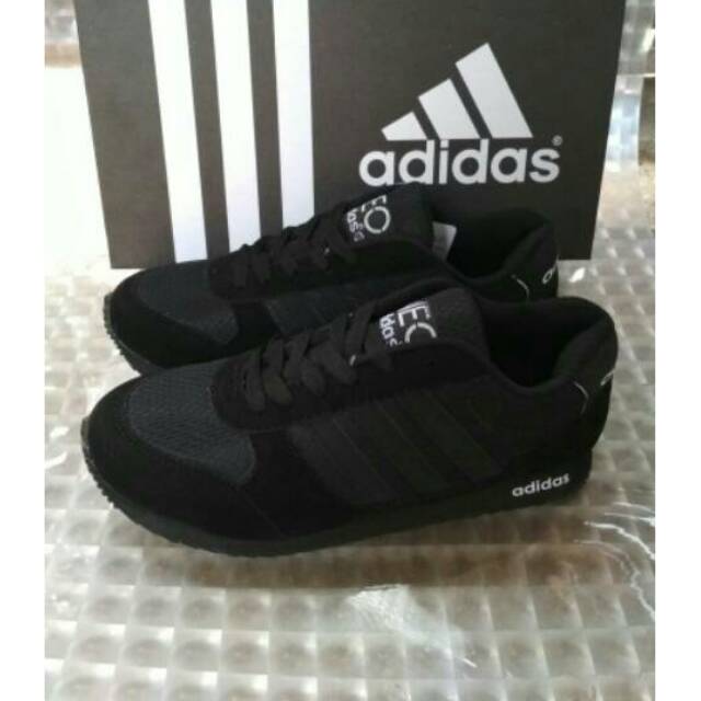 SEPATU SPORT ADIDAS NEO CITY RACER FULL BLACK HITAM 