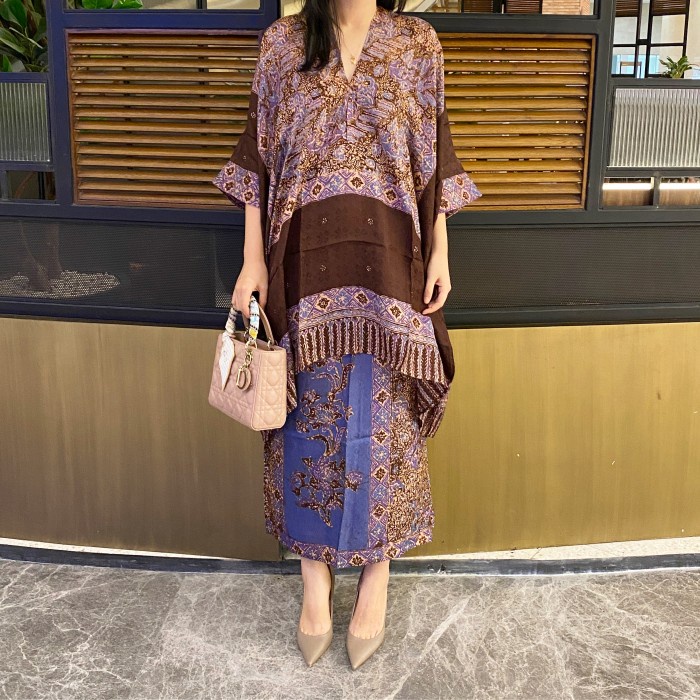 Lausboutique-Aruna set-Tamarillo-Setelan Batik Wanita