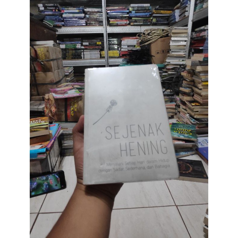 Sejenak Hening