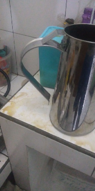 Teko Thai Tea Set / 2 Teko 2 Mug 2 Saringan Plus Kocokan