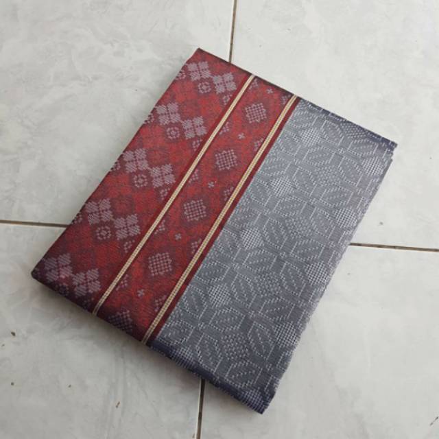 Tenun songket BARON