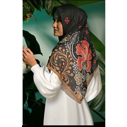 Mandjha Khusus Box Ivan Gunawan Fashion Scarf Batik Gayatri Black