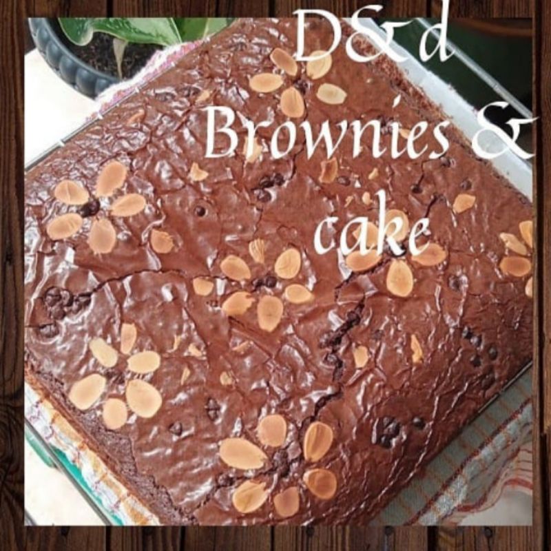

Brownies panggang/ fudgy brownies ukuran besar 20*20cm