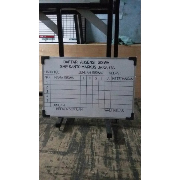 

Baru white board 40 x 60cm + tulisan ( sesuai format ) Termurah