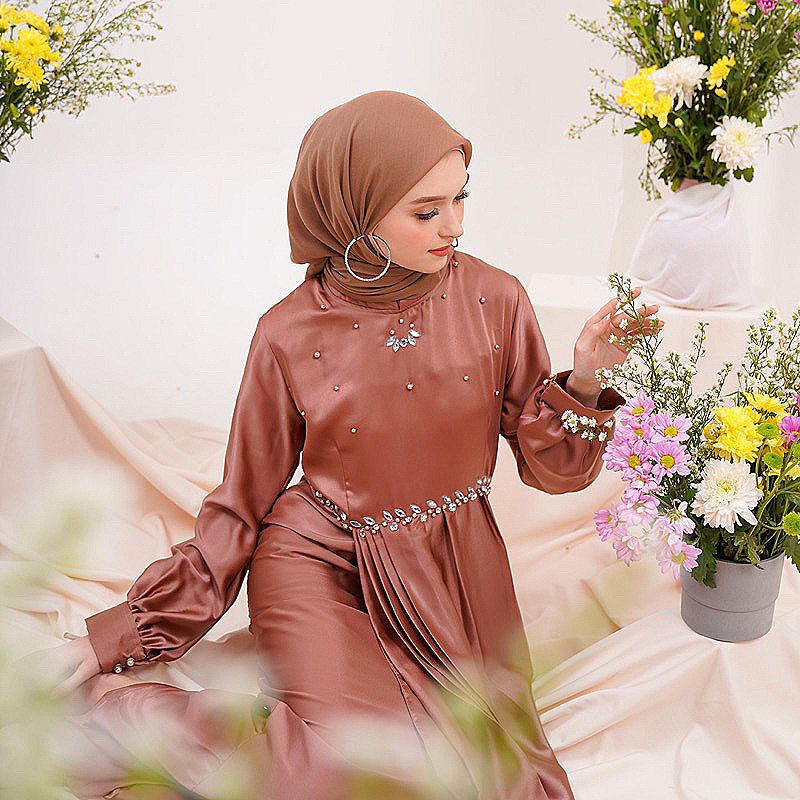 stella dress 2024 selia dress kondangan dress maxmara gaun silk dress full payet outfit bridesmaid s