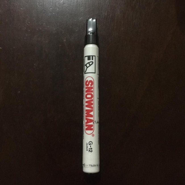 

Snowman spidol permanen hitam