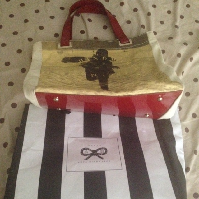 Preloved tas anya hindmarch