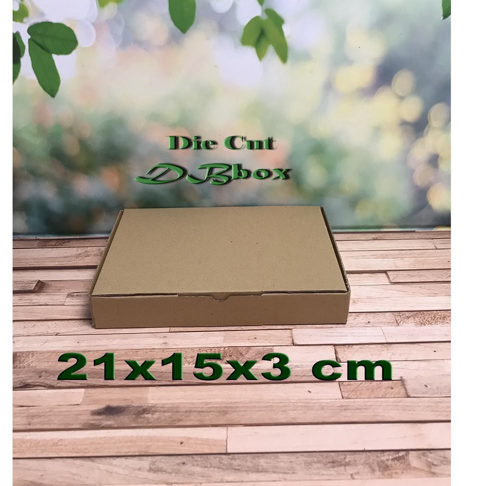 

Today!!!! ( 10 Pcs ) Kardus uk. 21x15x3 cm...Die Cut untuk kotak Aksesoris dll, model box pizza