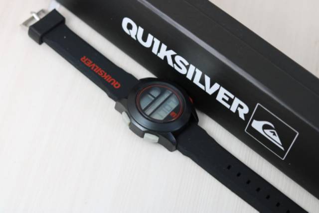 JAM TANGAN WANITA QUIKSILVER DIGITAL TALI RUBBER
