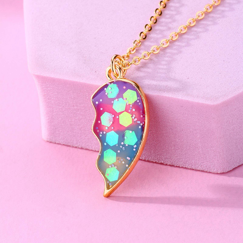 2pcs / Set Kalung Magnetik Bahan Alloy Motif Kartun Love Untuk Hadiah Persahabatan