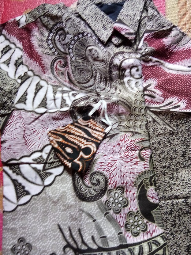 Minulya Ndolop Pink Kemeja Batik Pria Lengan Panjang Lapis Furing