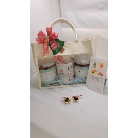 

Mistletoe Christmas Gift- Hampers Natal Hadiah Natal Murah Kado Natal Bagus Unik Elegan berisi Kue Natal dan Gelas Custom Natal