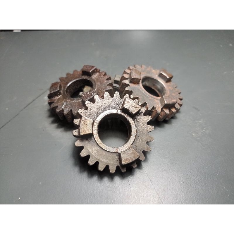 Gear Box Gigik Gigi Rasio 4 TH Transmisi Yamaha RX King dt 100 rxk rxs rxr rx100 rs100 rs125 rz spes