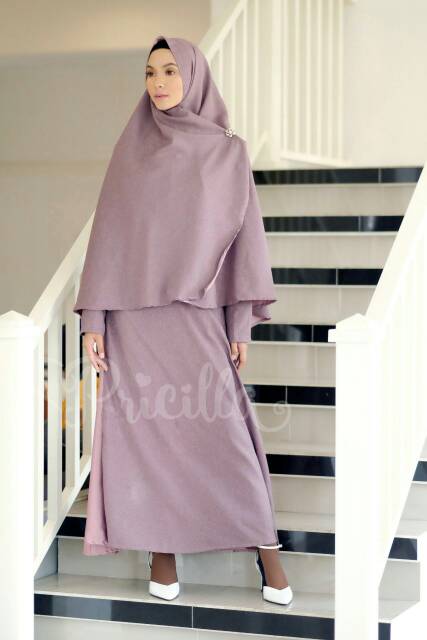 Jilbab Camela size L by Pricilla Jilbab semi instan bolak balik velvet maxmara